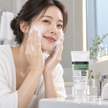 DERMA FACTORY Niacinamide 10% Cleansing Foam 100g
