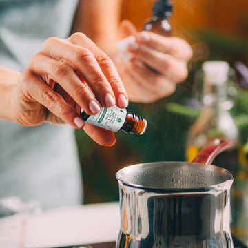 100% Pure & Natural Peppermint Essential Oils - Skincare Lab