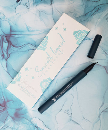 SG Curve Liquid Black Eyeliner